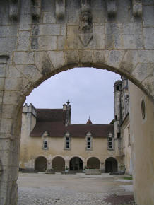 chteau de l'Oisellerie   La Couronne