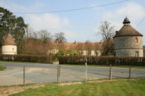 chateau de la Cour Senlisse