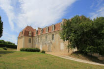 chteau de Fontenilles Saint-Mard-de-Drne