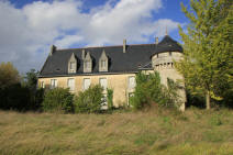 chateau de Saint Bonnet  Srigny