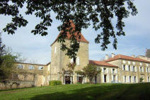 chteau de Saint Loup a Montagnac-sur-Auvignon