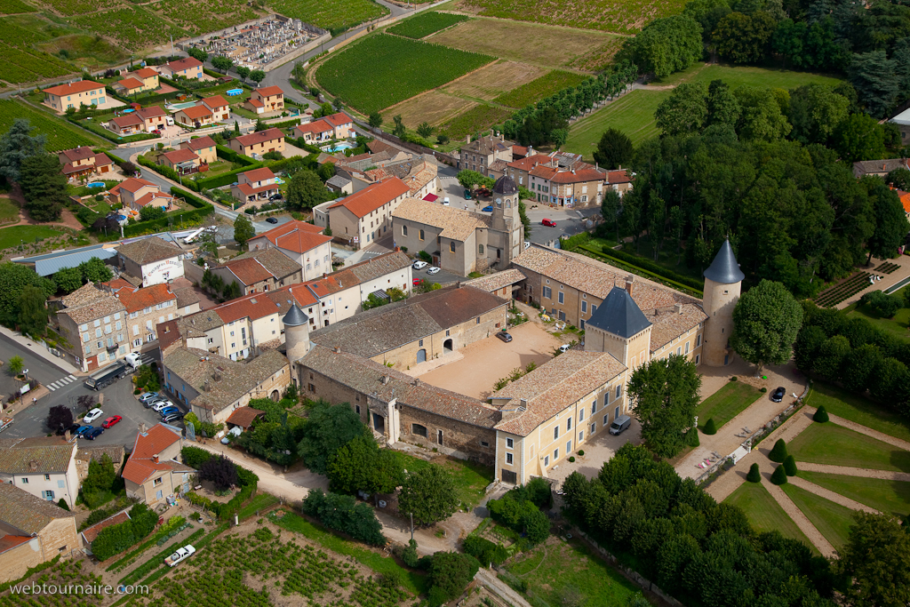 chateau de Saint Lager, inscrit MH le 12 décembre 1975